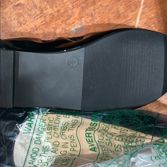 Black Ballet Shoes for Kids - Picture 4 of 4